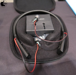 MOMENTUM In-Ear Wireless