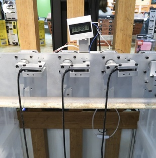 Lightning耐久試験（約２万回折り曲げ時点）