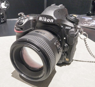 D850