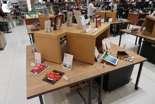 iPhoneケース作品展示