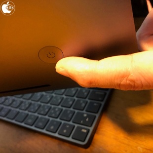 iMac Pro (2017)電源ボタン