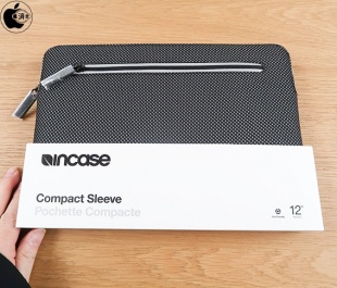 Incase Compact Sleeve in Reflective Mesh for MacBook