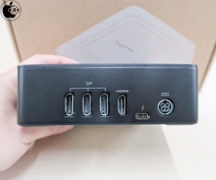 eGFX Breakaway Puck Radeon RX 570