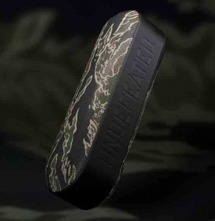 Beats Pill+スピーカー - UNDEFEATEDリミテッドエディション - カモ