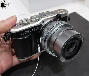 OLYMPUS PEN E-PL9