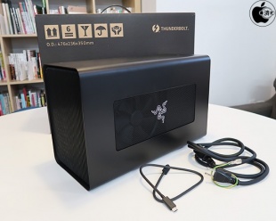 RazerのThunderbolt 3接続eGPU拡張ボックス「Razer Core X」を