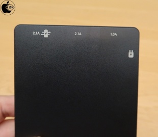 mophie powerstation XXL 20K Universal Battery with Lightning Connector