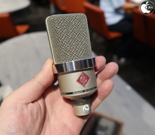 NEUMANN TLM 102