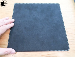 SLG Design Minerva Box Leather Pad