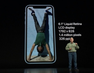 6.1インチLiquid Retinaディスプレイ