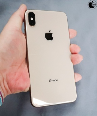 iPhone XS