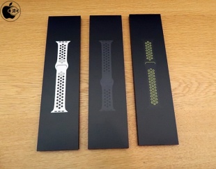 Apple Watch Series 4用Nikeスポーツバンド