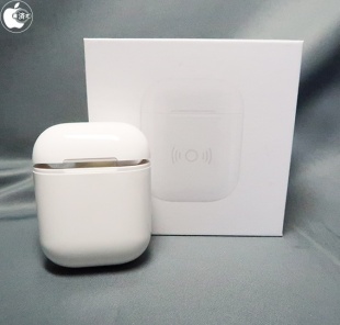 andCOLORS AirPods専用Qiワイヤレス充電ケース