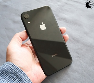 iPhone XR