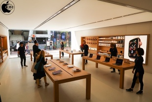Apple 渋谷１階