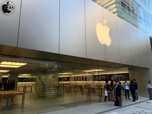 Apple 名古屋栄:iPhone XR 発売開始