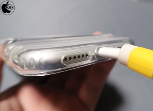 ESR iPhone XR Case with Metal Kickstand