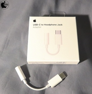 Apple USB-C - 3.5 mmヘッドフォンジャックアダプタ