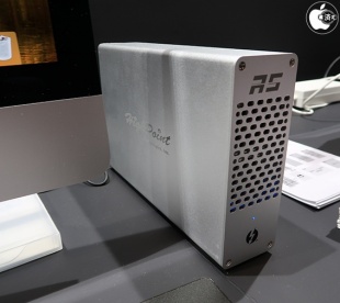 HighPoint RocketStor 6661A-NVMe