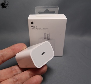 Apple 18W USB-C電源アダプタ