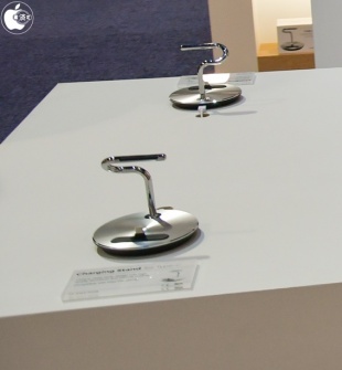 CHARGING STAND FOR IPHONE + APPLE WATCH & TYPE C