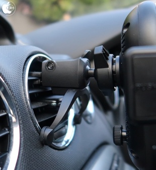 Anker PowerWave 7.5 Car Mount