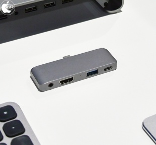 Aluminum Type-C Mobile Pro Hub