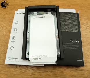 Tech21 Impact Shield Anti-Glare with Precise-Align Applicator for iPhone XR