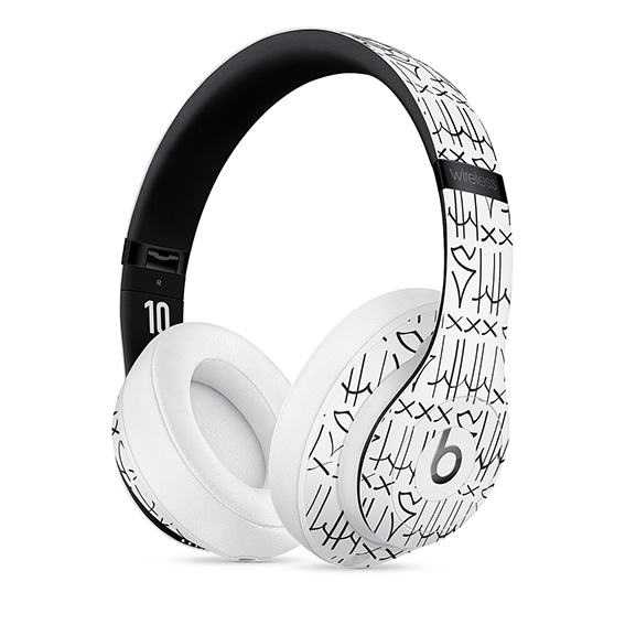 Beats x Mowalolaコラボヘッドフォン シルバー