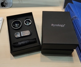 Synology特製クリップレンズ