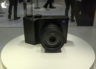 ZEISS ZX1