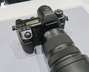Lumix S1
