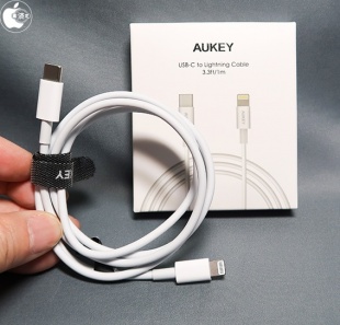 AUKEY CB-CL01