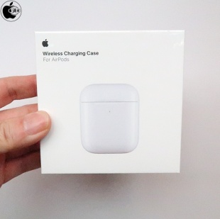 Apple Wireless Charging Case for AirPods