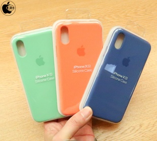 iPhone XS用シリコンケース