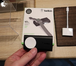 Belkin BOOST↑CHARGE Power Bank 2K Apple Watch