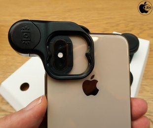 iPhone XS Clip