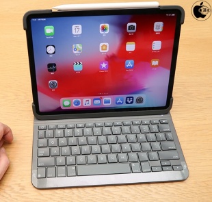 Logicool Slim Folio Pro Case with Integrated Bluetooth Keyboard for 11インチiPad Pro