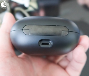 Powerbeats Pro 充電ケース