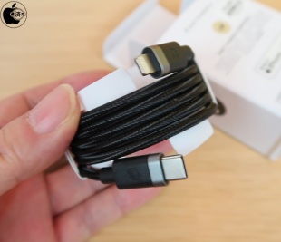 mophie USB-C Fast Charge Cable with Lightning Connector（2m）