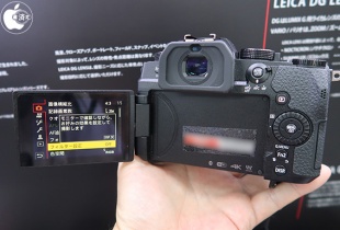 LUMIX G99