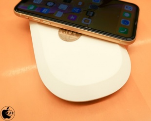 サンディスク iXpand ワイヤレスチャージャー