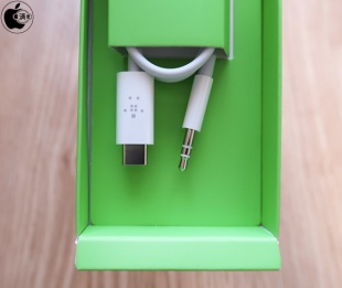 Belkin RockStar 3.5mm Audio Cable with USB-C Connector