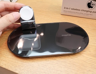 mophie 3-in-1 wireless charging pad