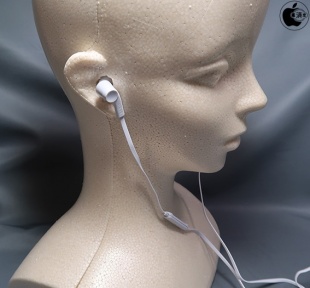 ROCKSTAR Lightningコネクタ付きイヤフォン