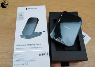 mophie wireless charging stand
