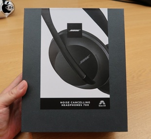 BOSE NOISE CANCELLING HEADPHONES 700