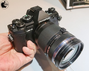 OLYMPUS OM-D E-M5 Mark III