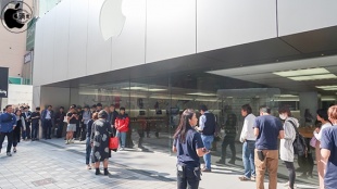 Apple 名古屋栄：AirPods Pro 販売開始