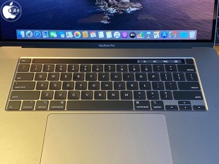 MacBook Pro (16-inch, 2019)：Magic Keyboard